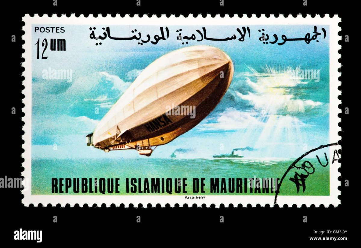 Почтовая марка дирижабль Италия