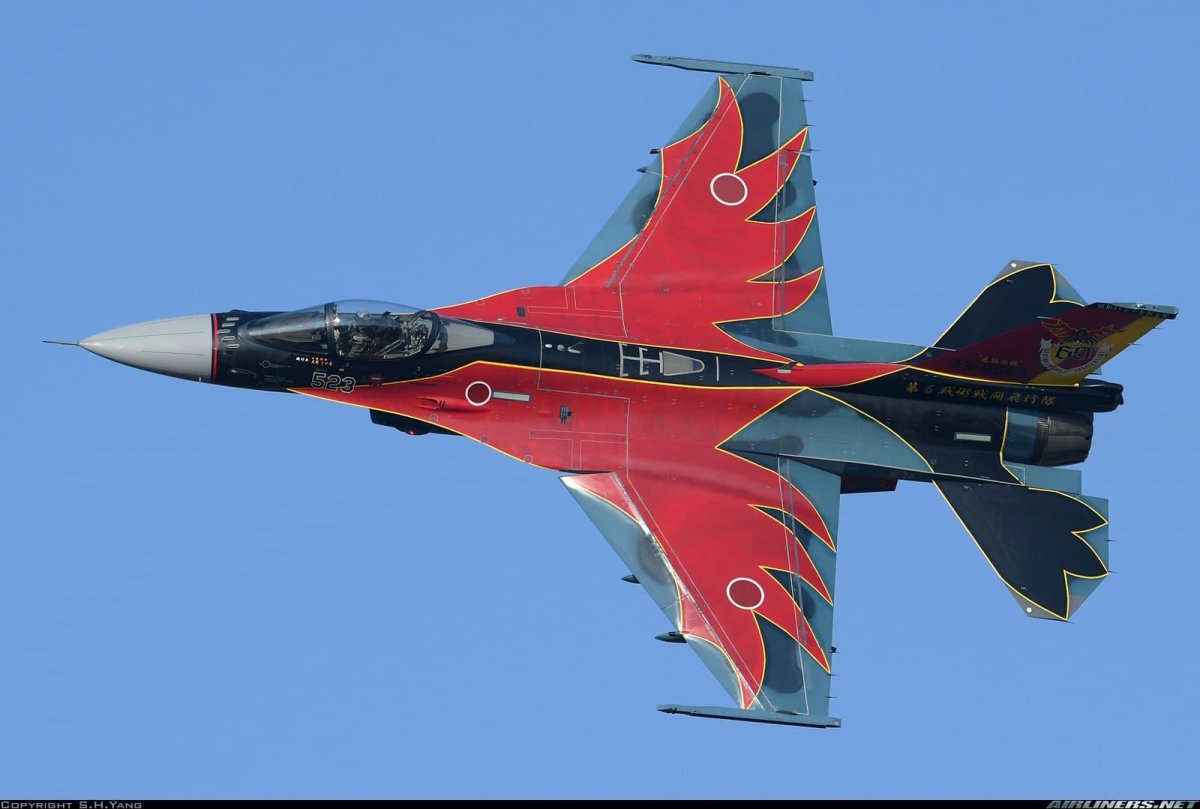Японский истребитель Mitsubishi f2