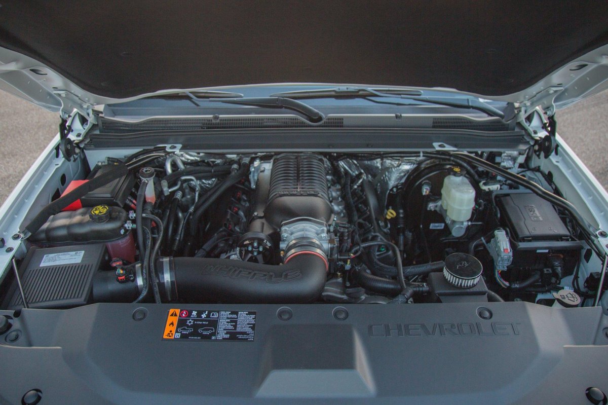 Подкапотное Tahoe 400