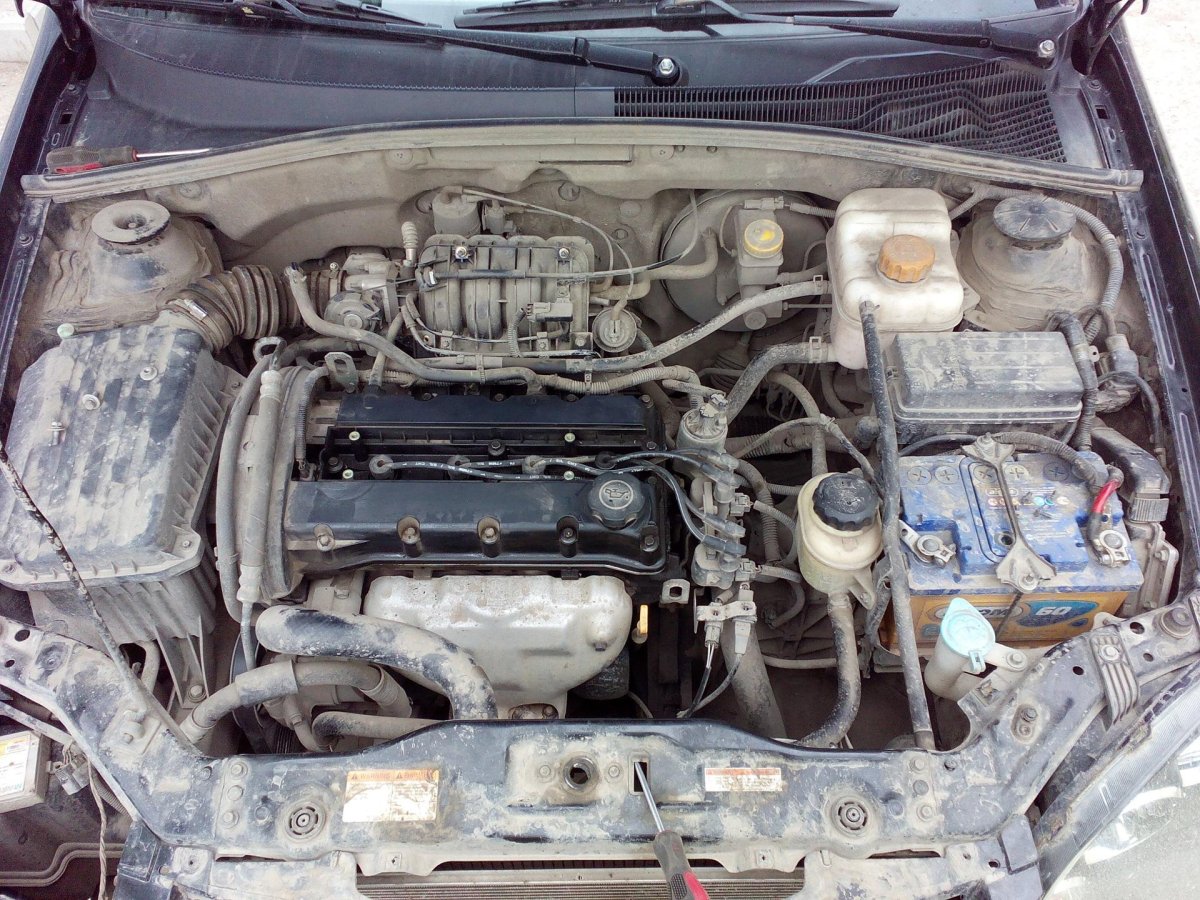 Лачетти 1,8 под капот