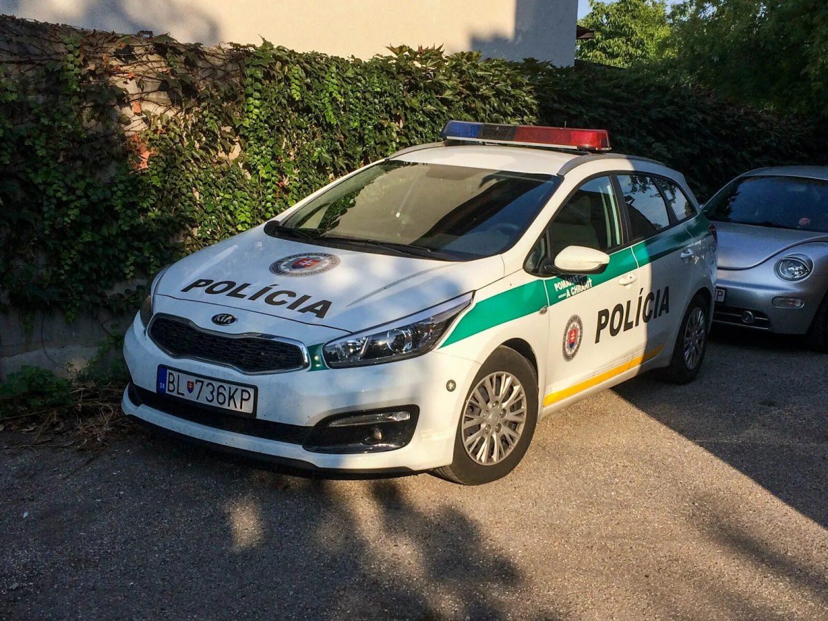 Лада Веста полиция Словакия