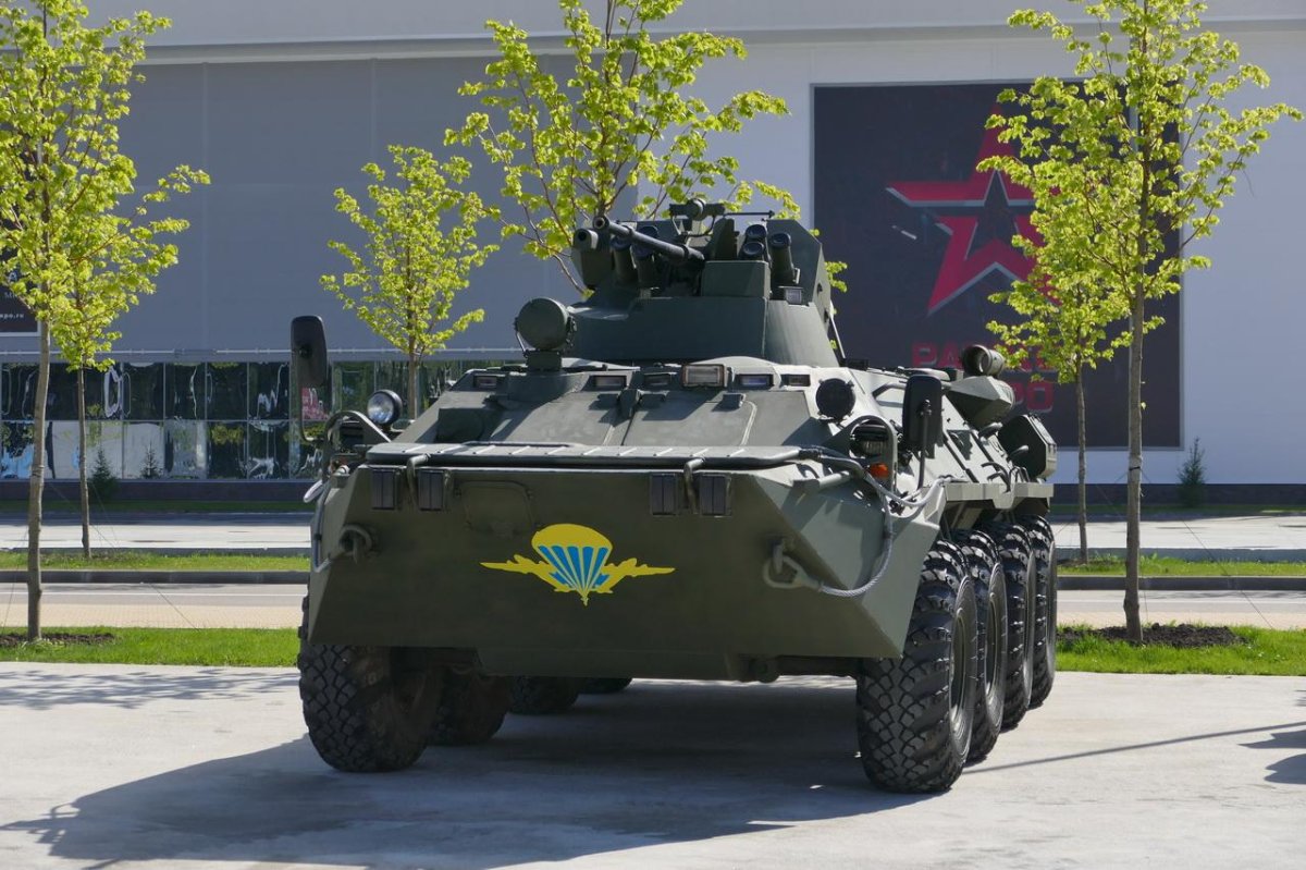 Боевая разведывательная машина БРМ-1к