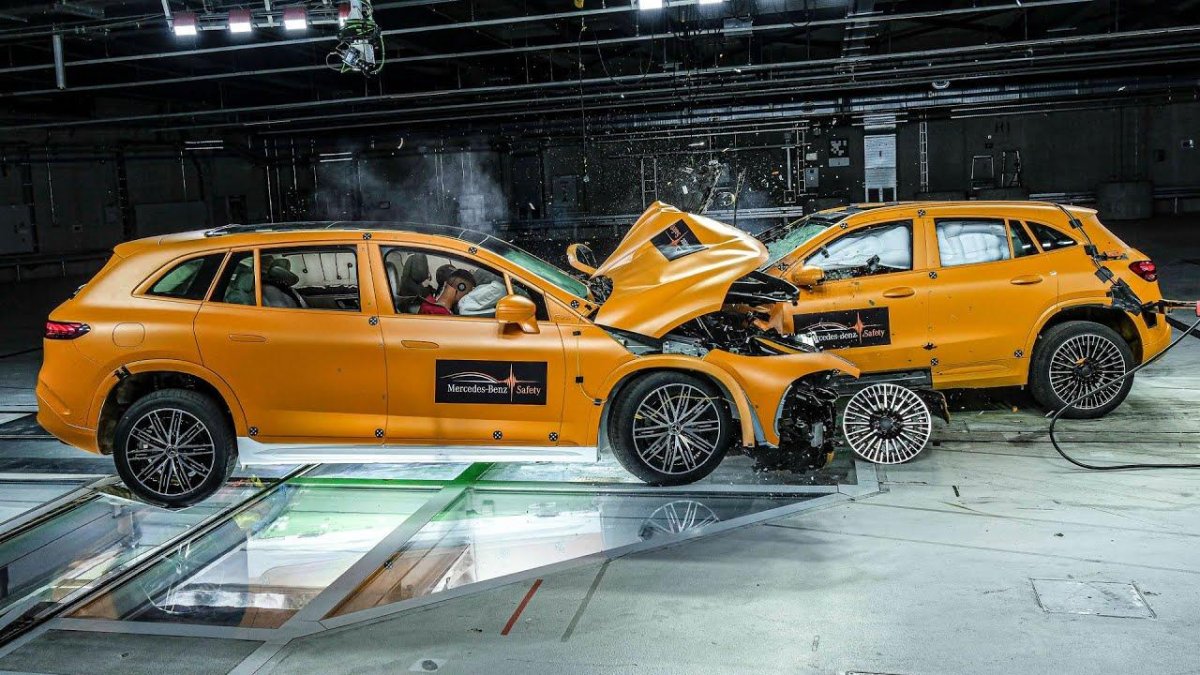 Мерседес краш