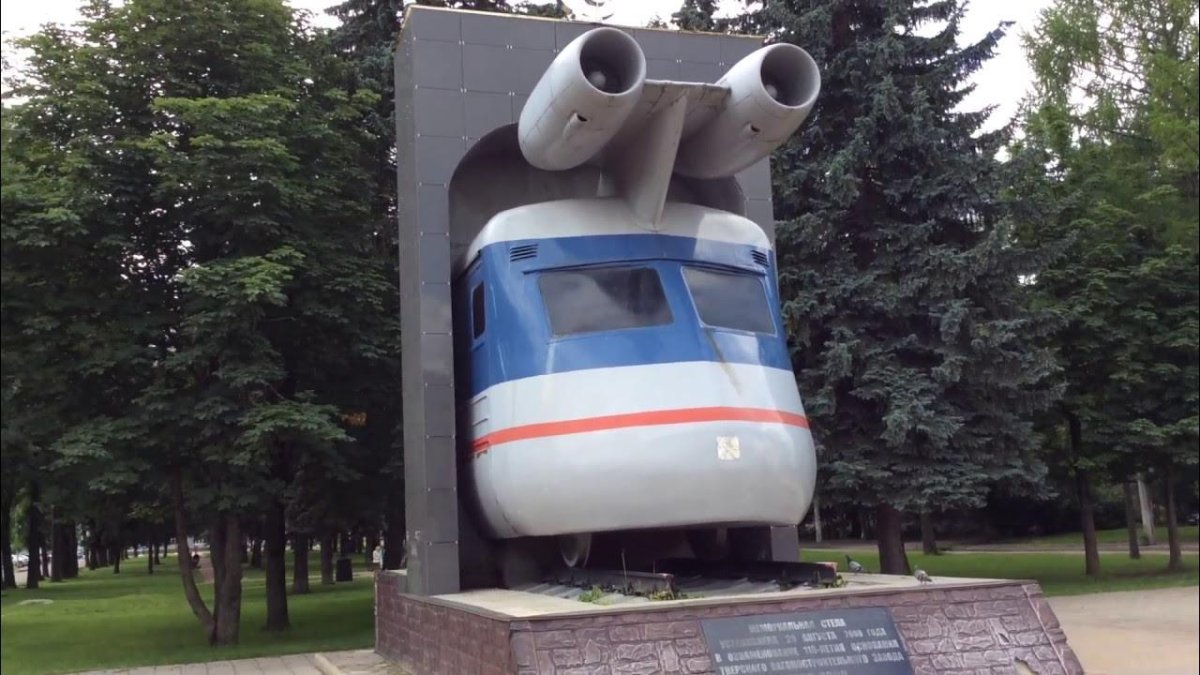 Тверской вагонзавод памятник