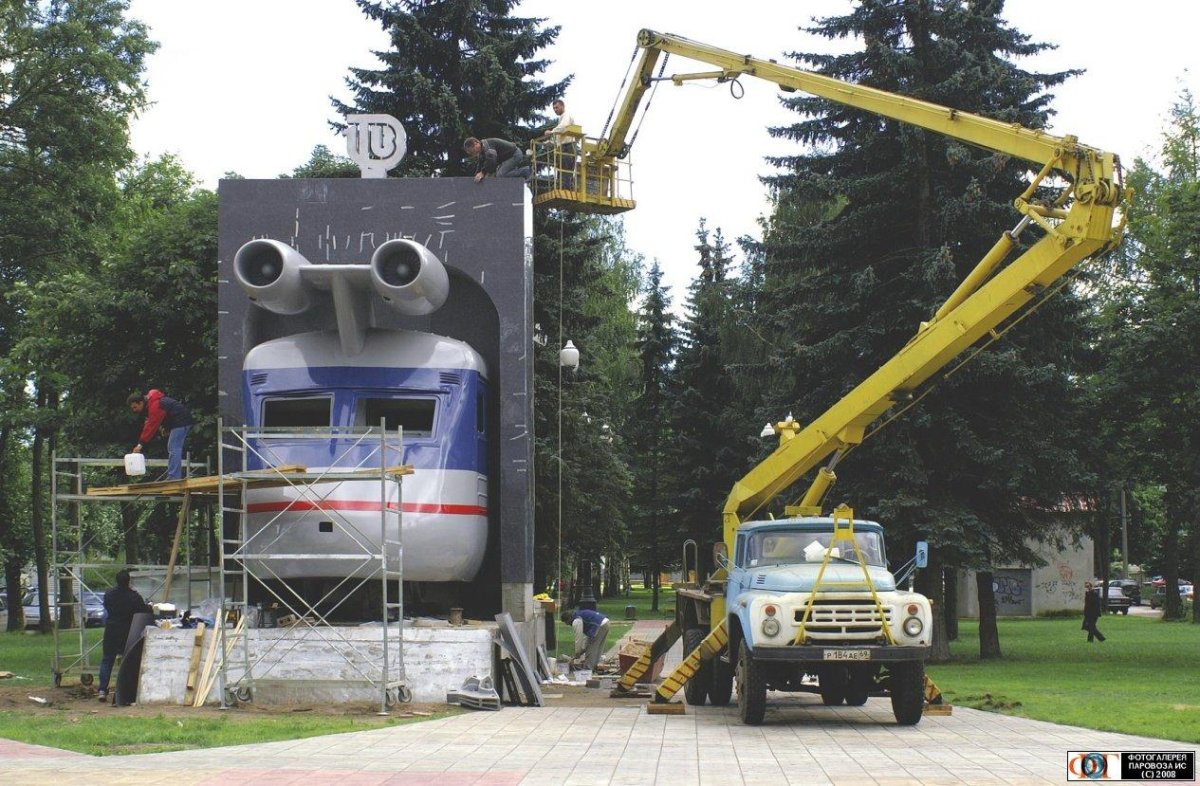 Вагонзавод Тверь памятник