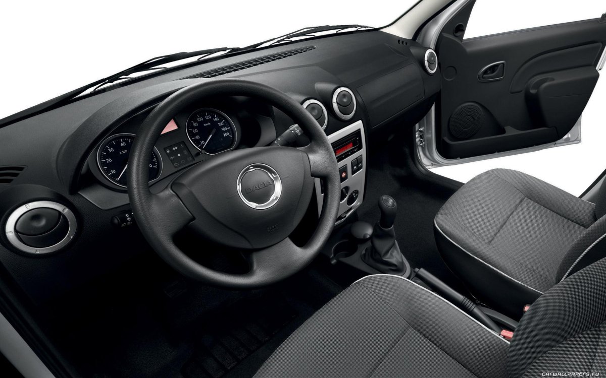 Dacia Logan MCV салон