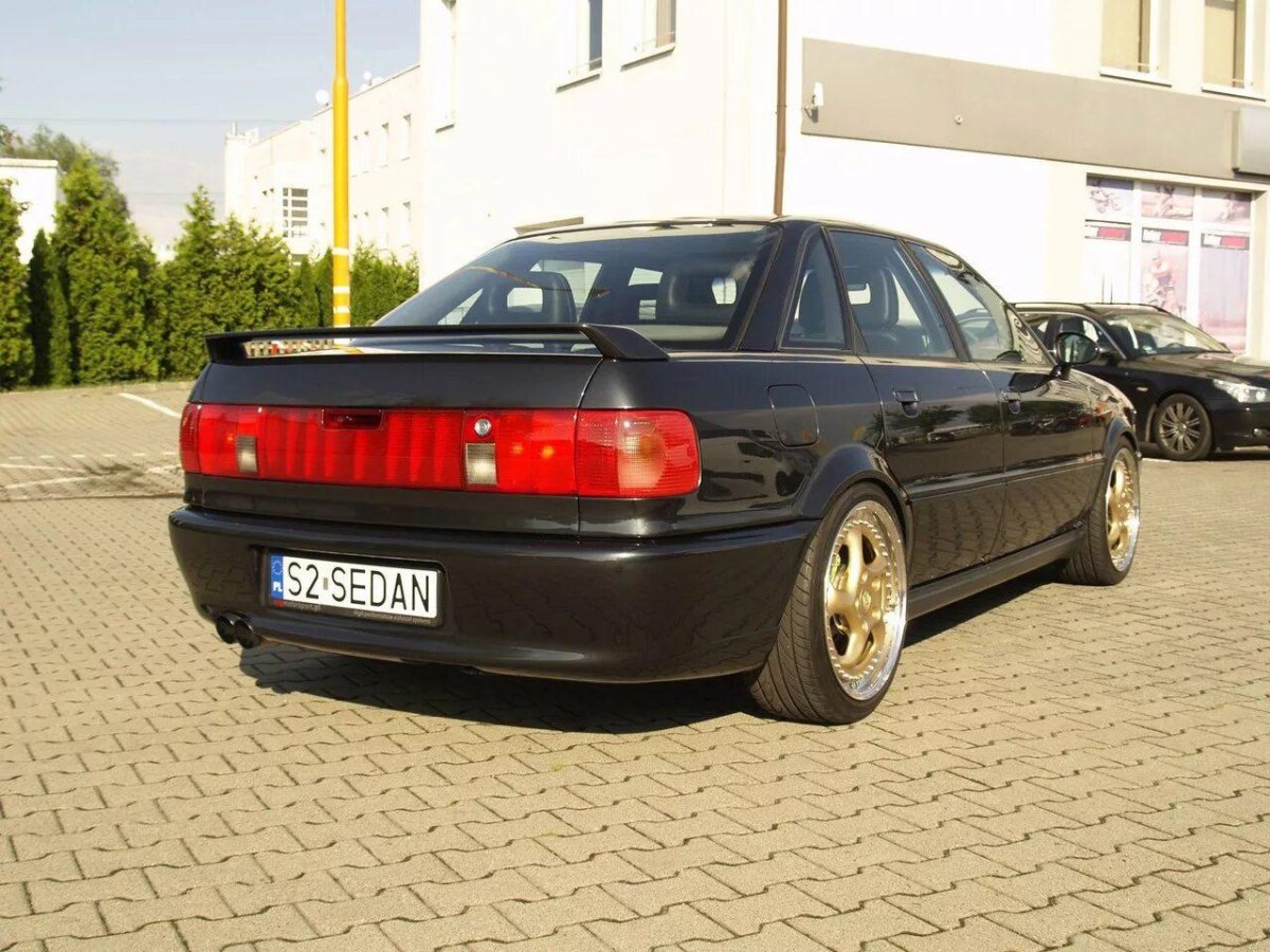 Audi s2 sedan
