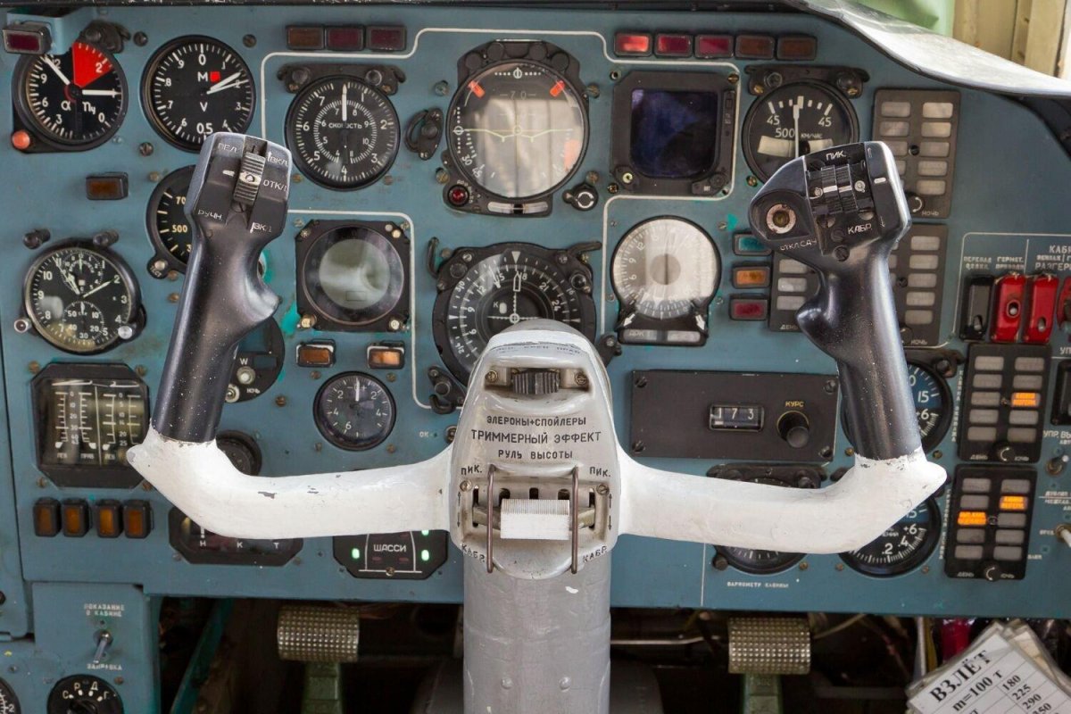 Ил 76 МД кабина