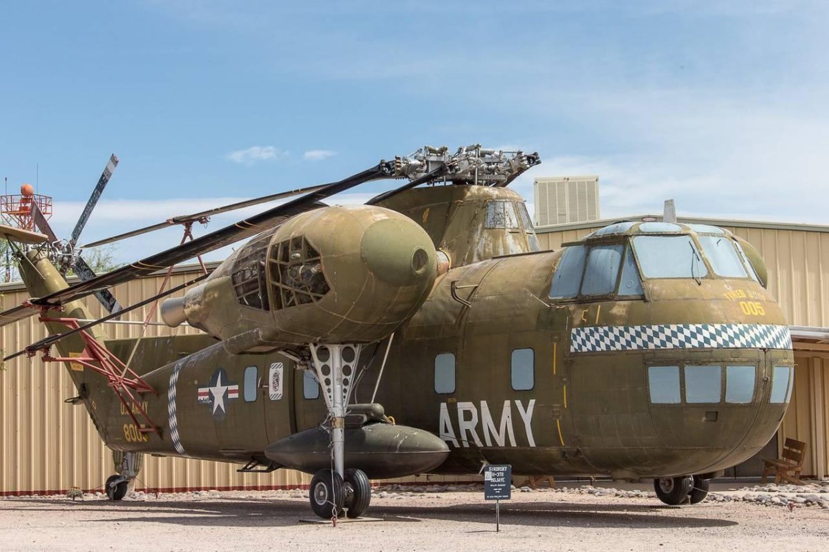 Вертолет Sikorsky Ch-37 Mojave
