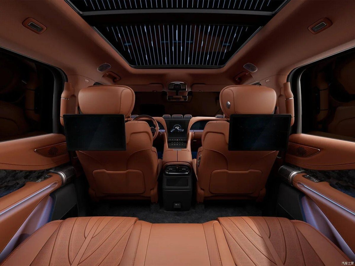 Мерседес GLS 580