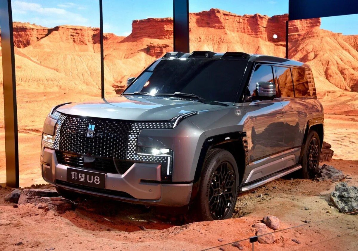 Yangwang u8 внедорожник