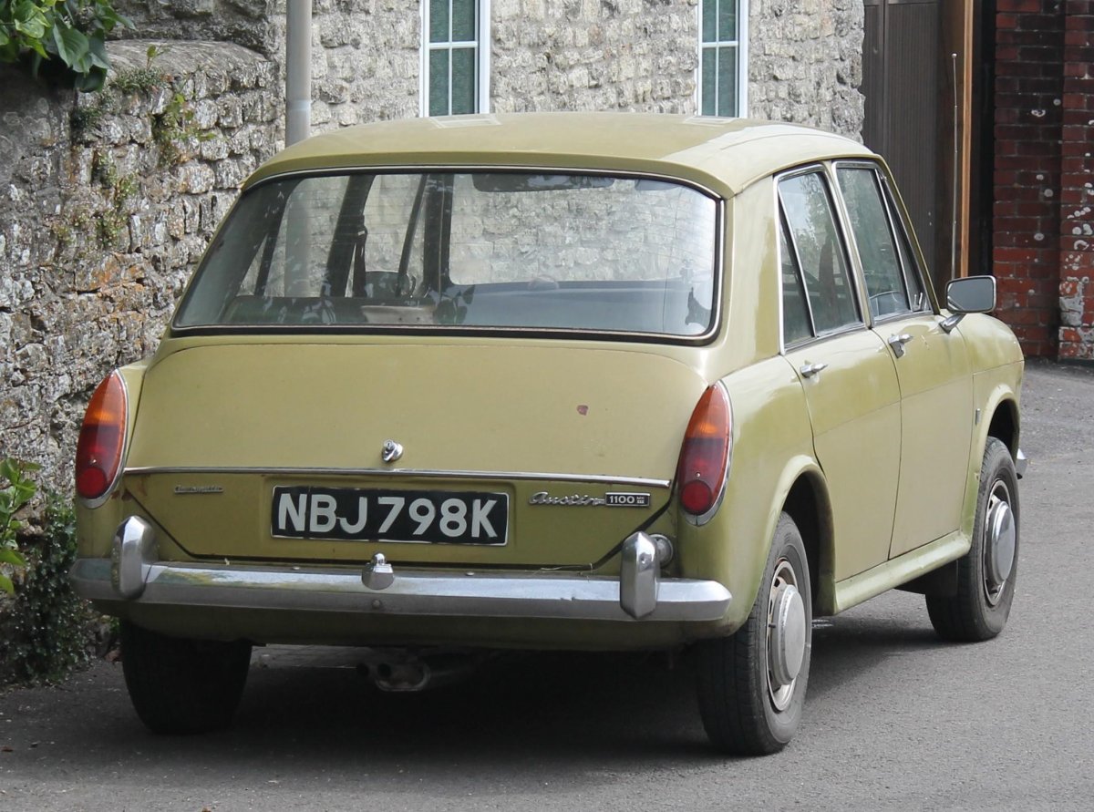 Austin 1100