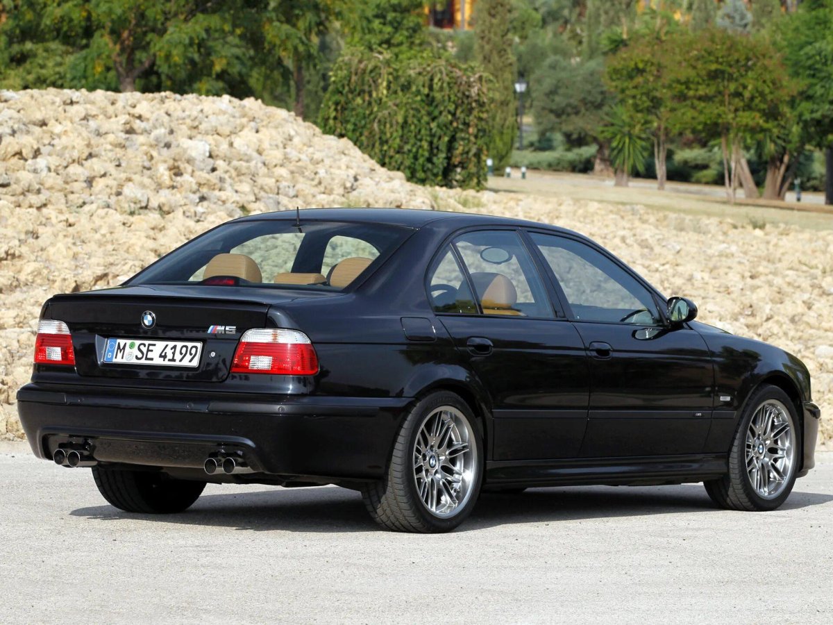 BMW m5 e39 2000
