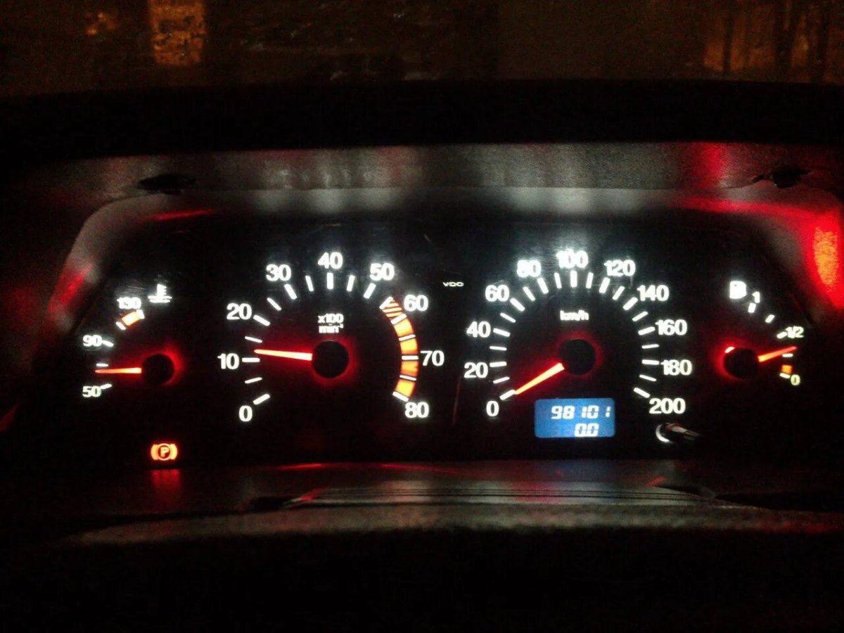 Белая приборка на 2109