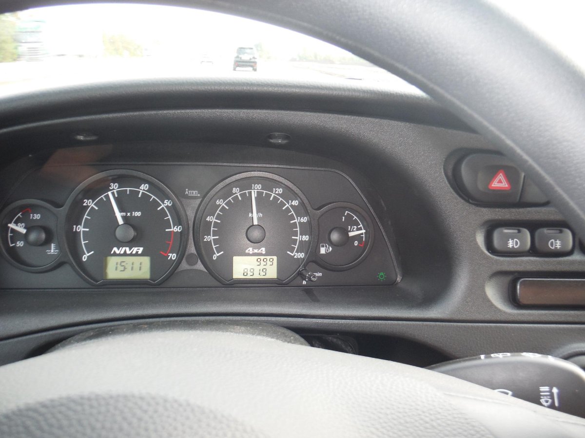 Приборная панель 2123 Нива Шевроле