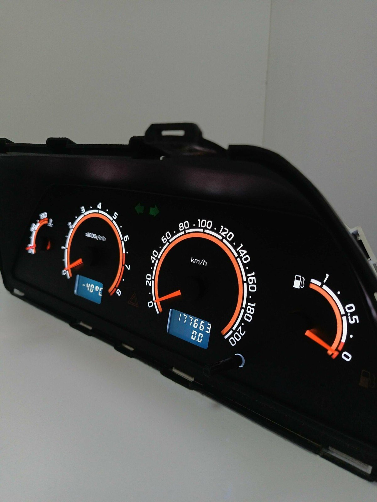 Накладка на панель приборов ВАЗ 2114 vdo