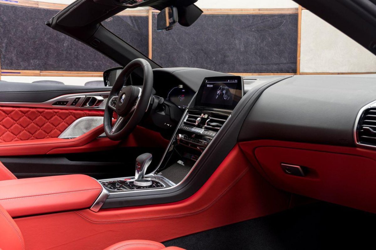 BMW m8 салон