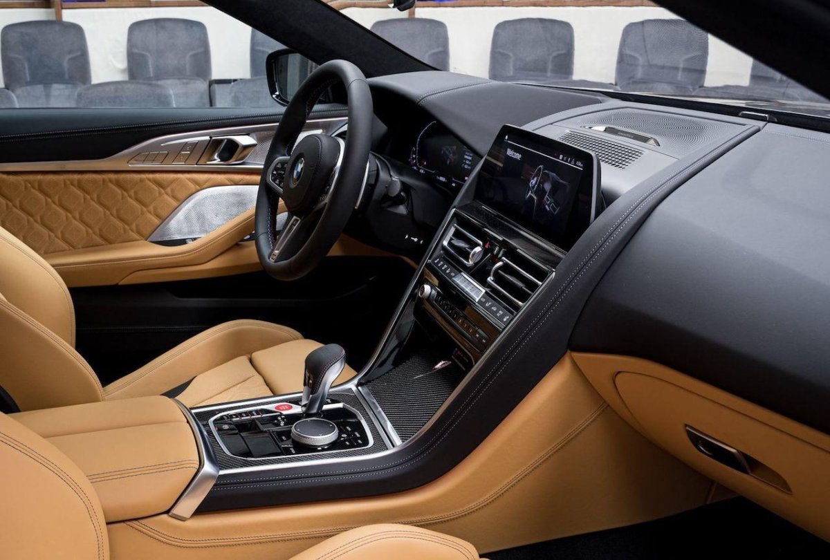 BMW m8 салон 2020