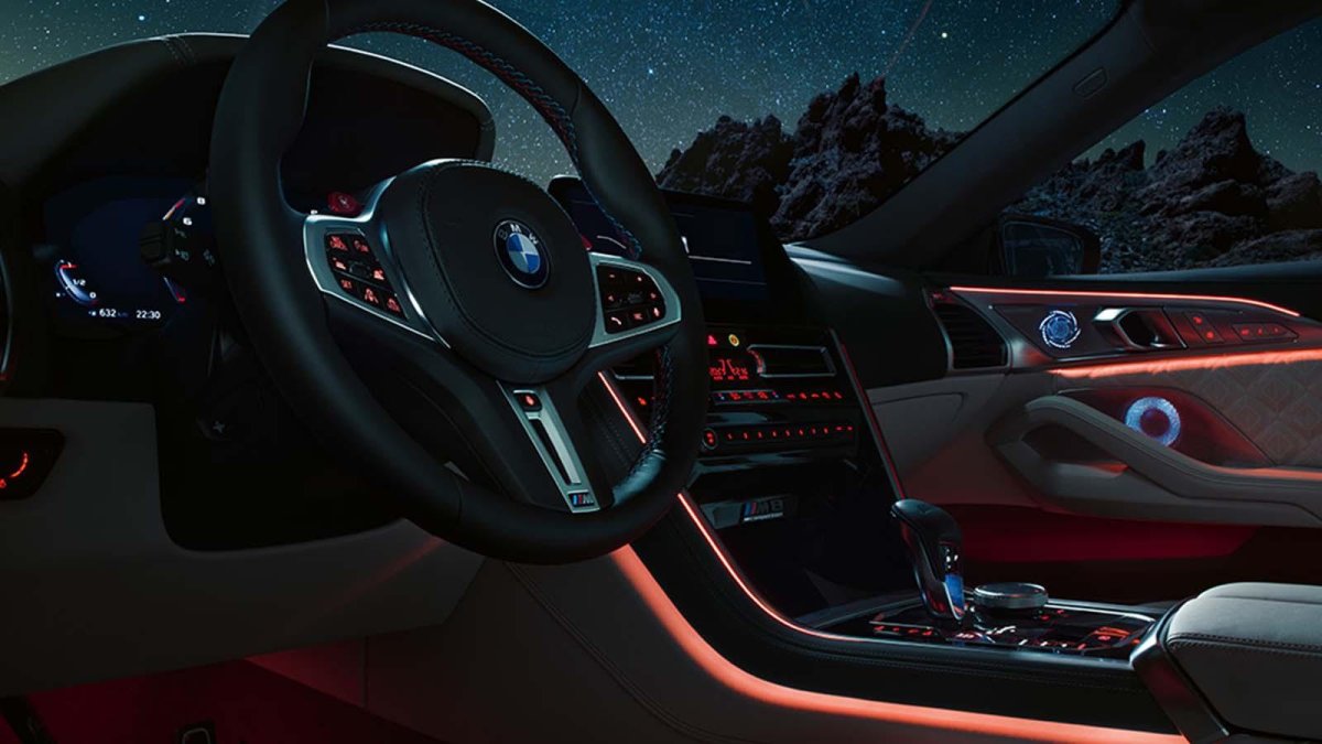 BMW m8 Gran Coupe салон