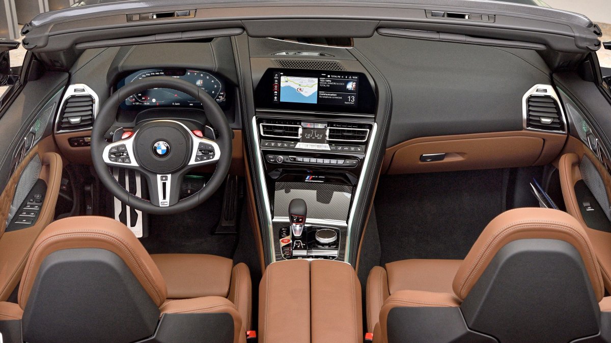BMW m8 салон 2020