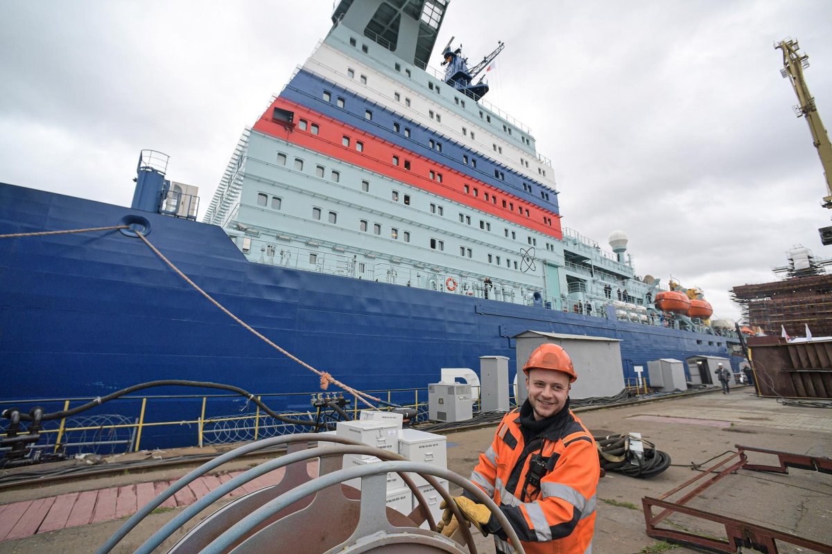 Скрябин Александр Витальевич Капитан ледокола Арктика