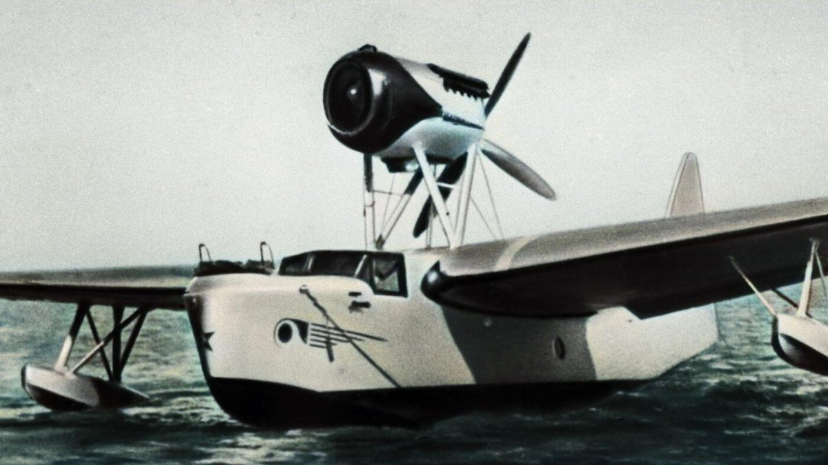 Самолета МБР-2 Бериев