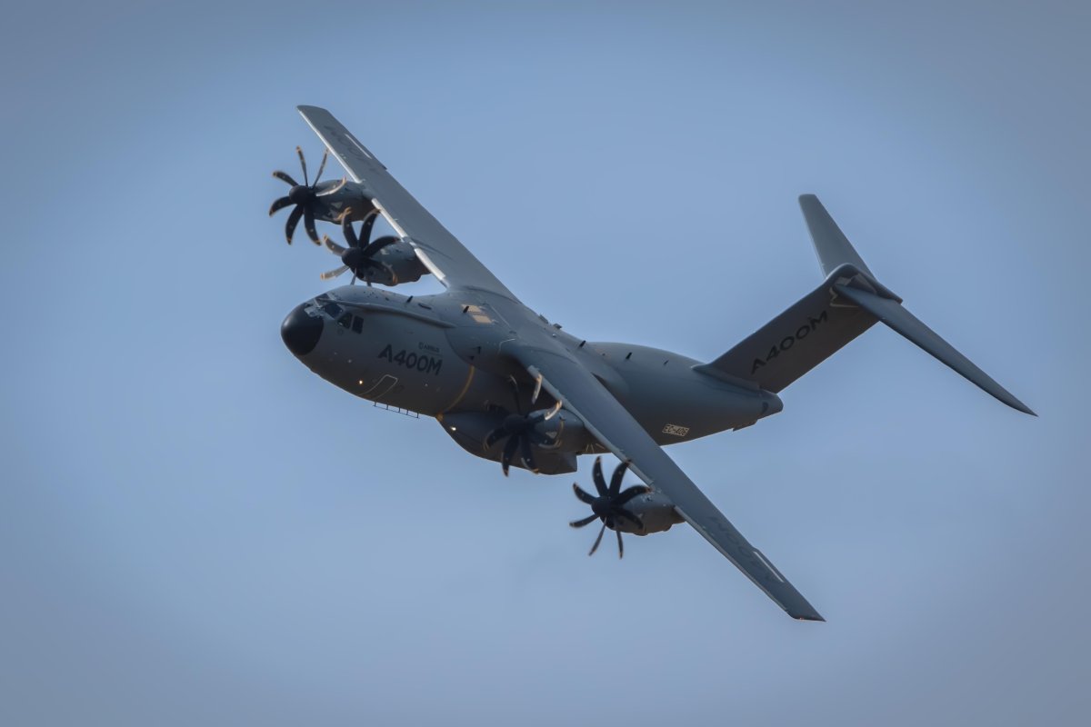 Airbus a400m-180