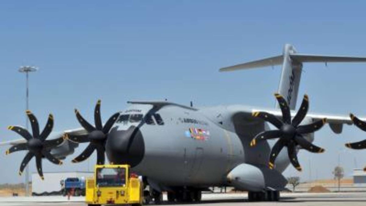 Военный Airbus a400m