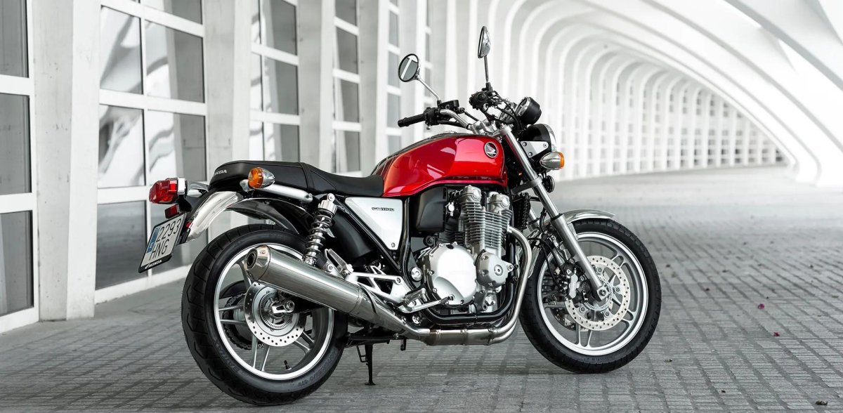 Хонда сб 1100