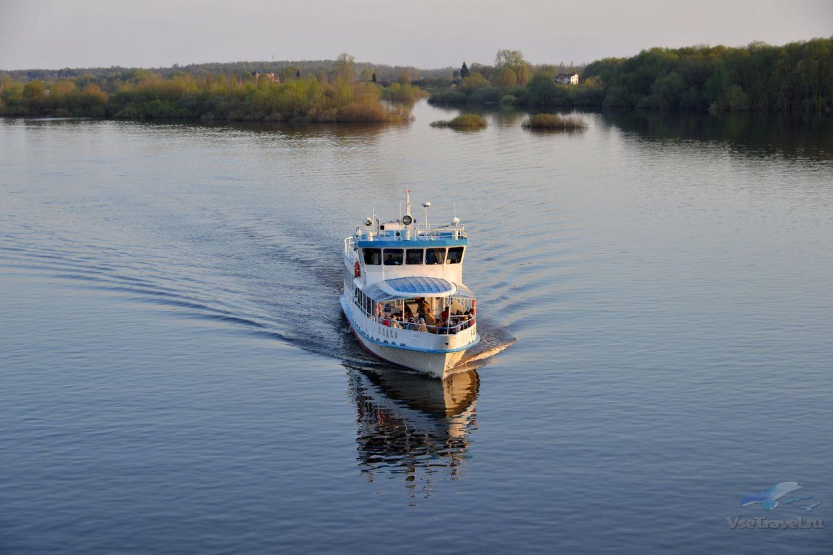 Теплоходы на реке Ока