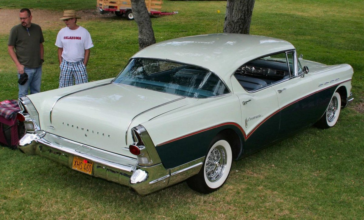 1957 Buick Roadmaster sedan