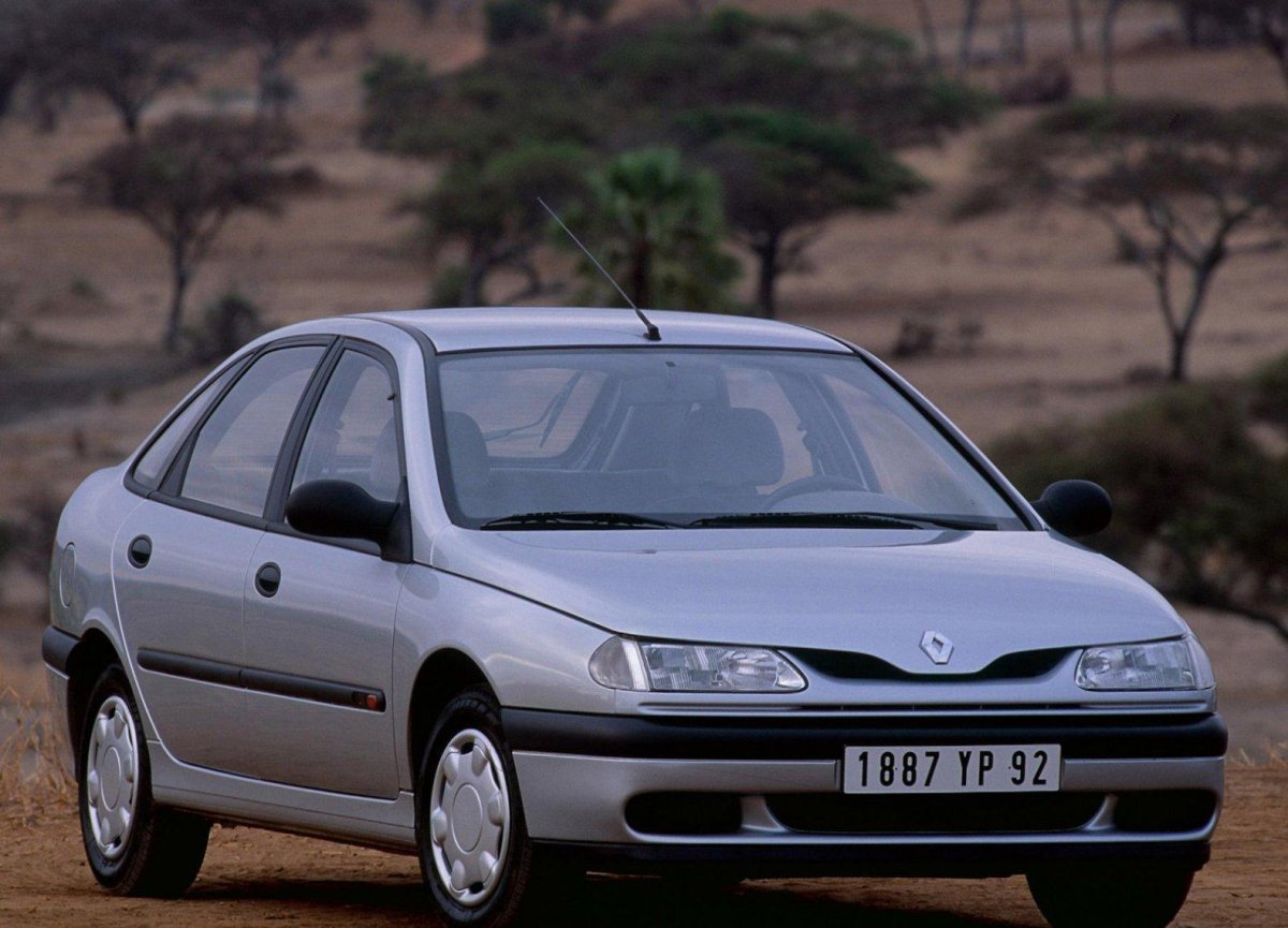 Renault Laguna 1