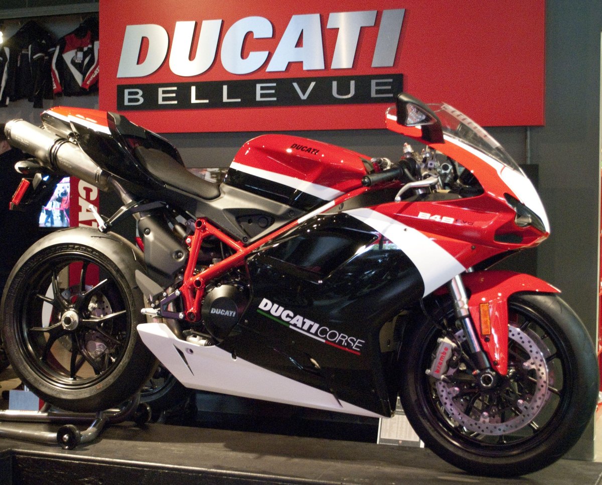 Ducati 848