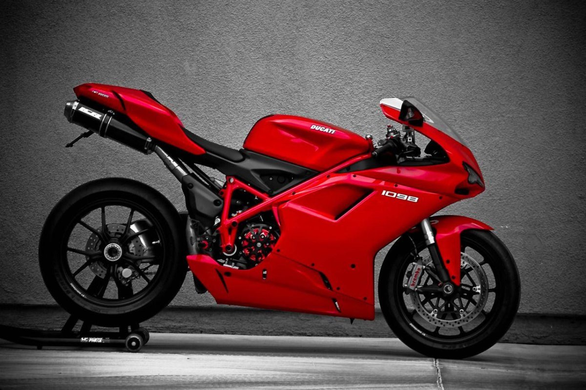 Ducati 848