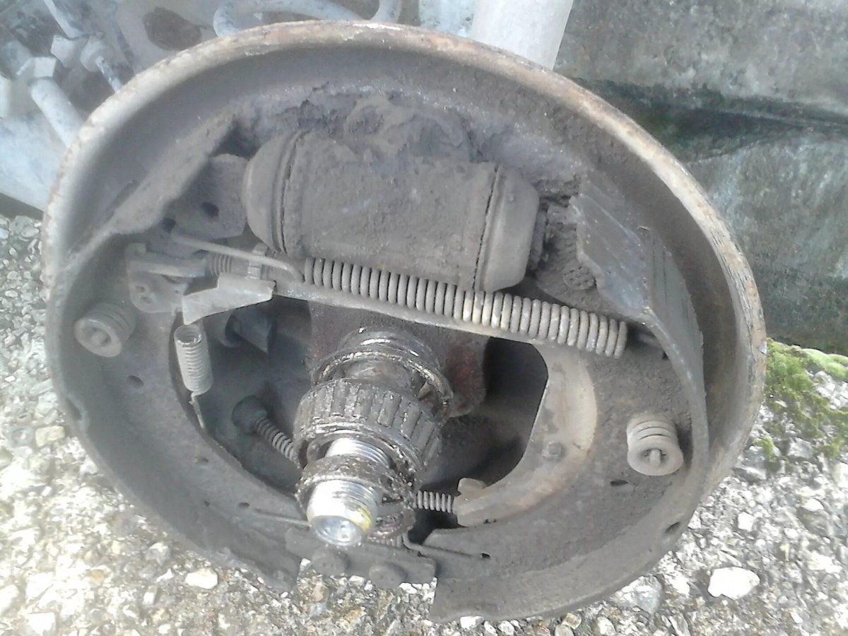 Задняя ступица Renault Logan