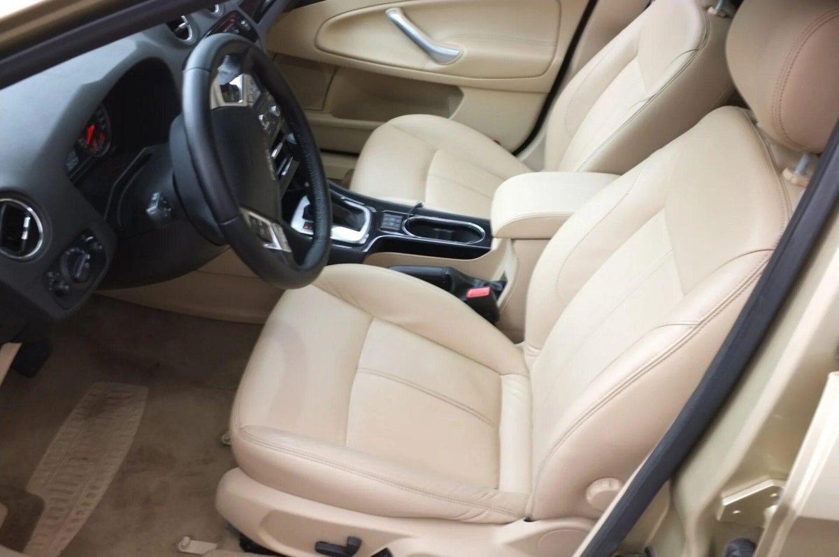 Мондео 4 белый салон