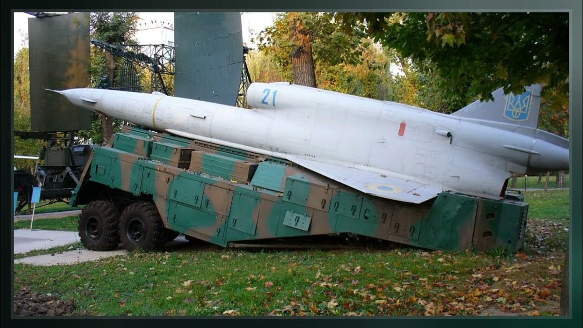 Беспилотник Стриж ту-141