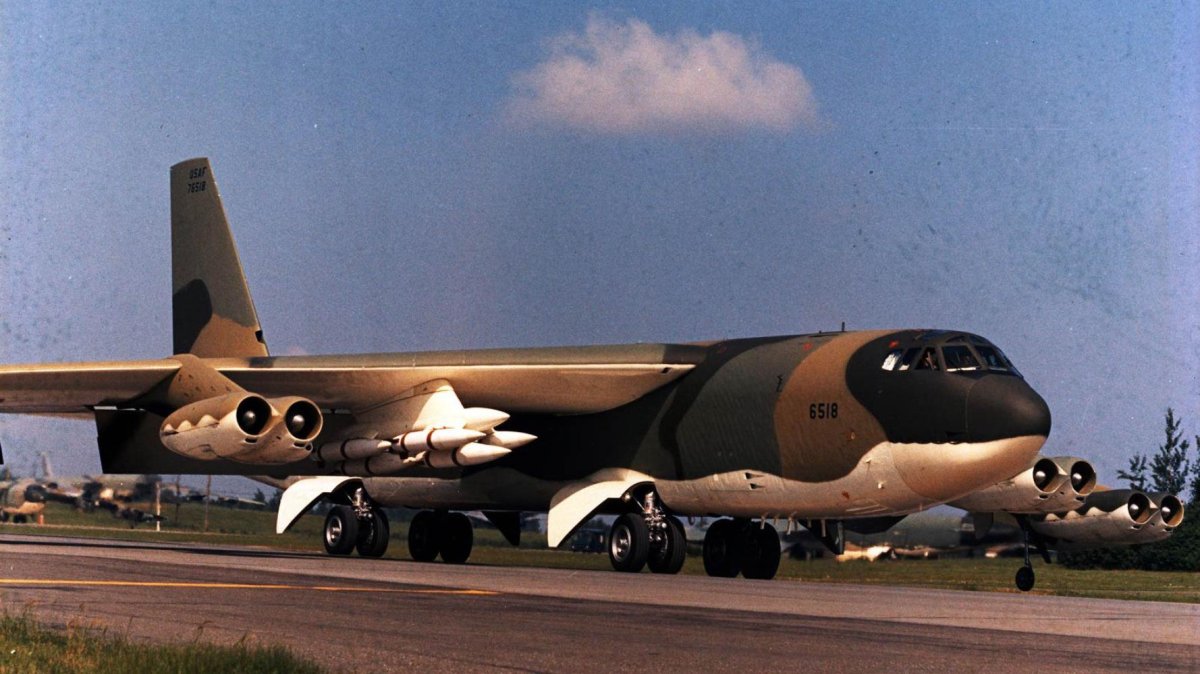 Boeing b-52 Stratofortress самолёт