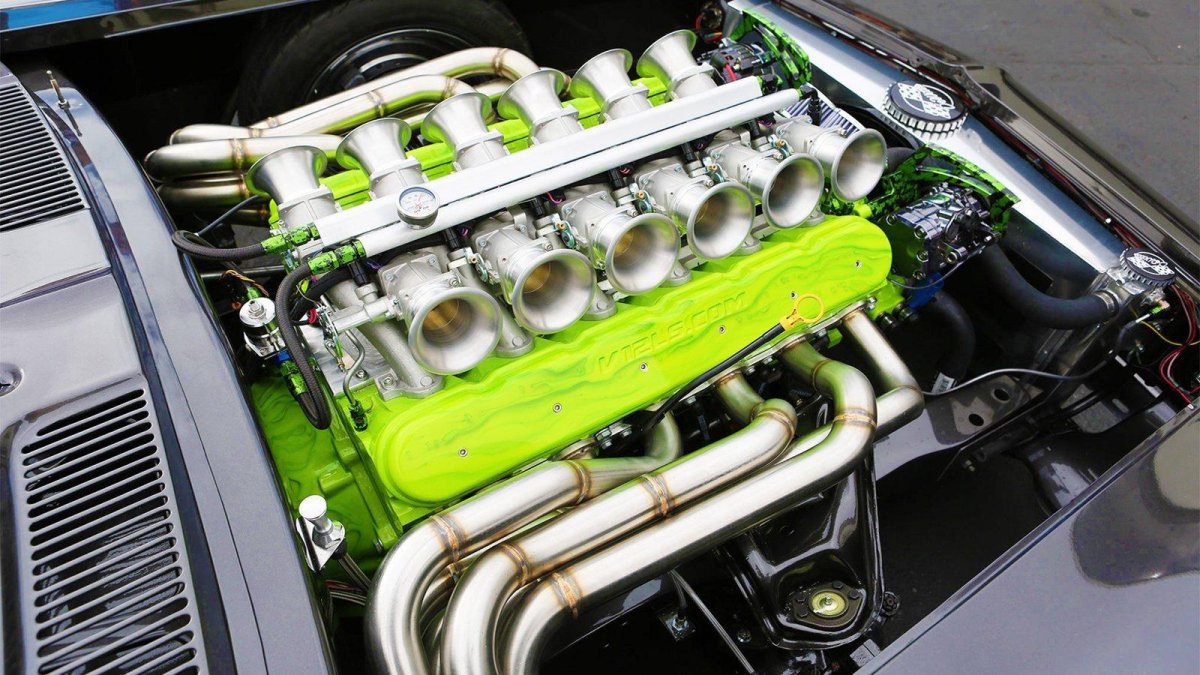 BMW v12 engine