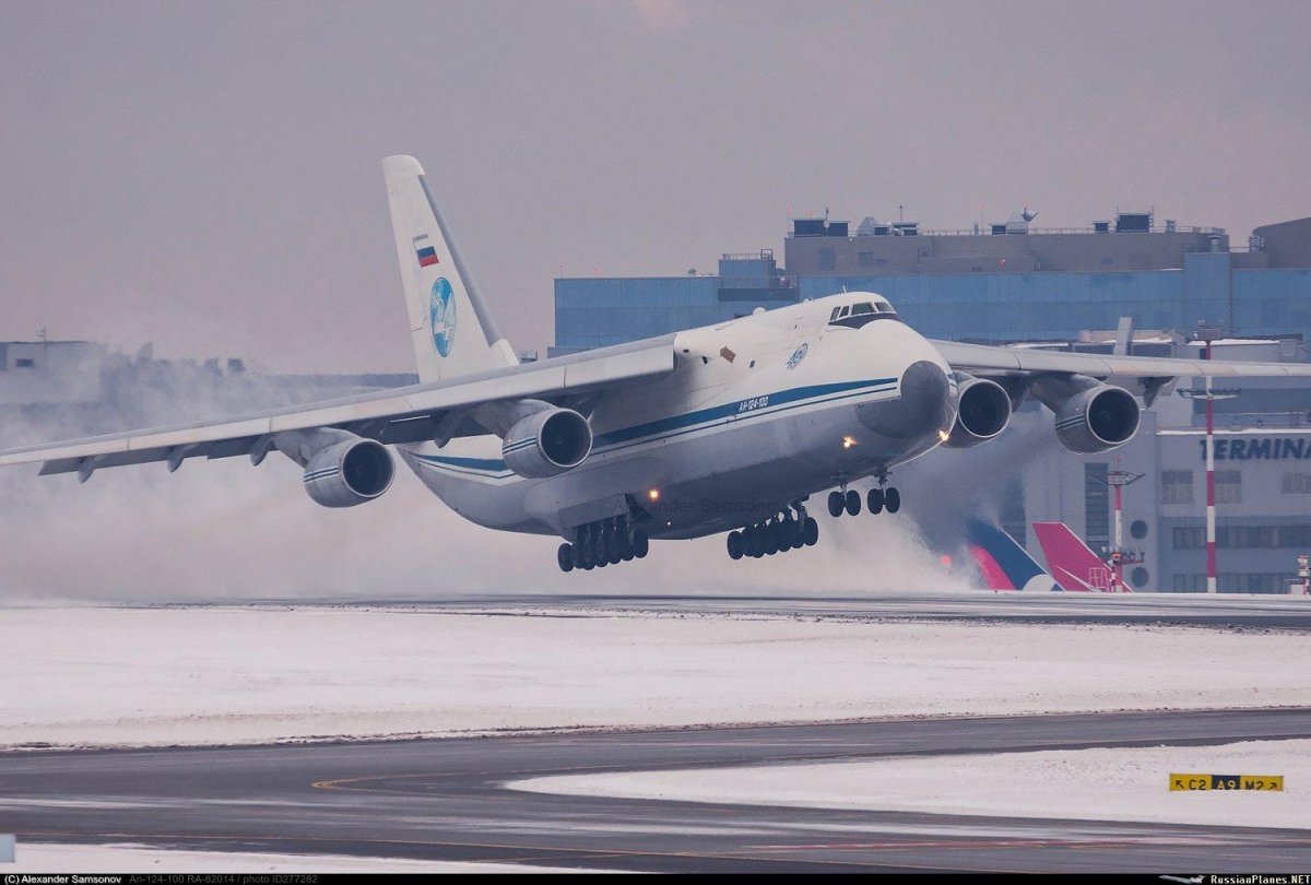 АН-124 Волга Днепр