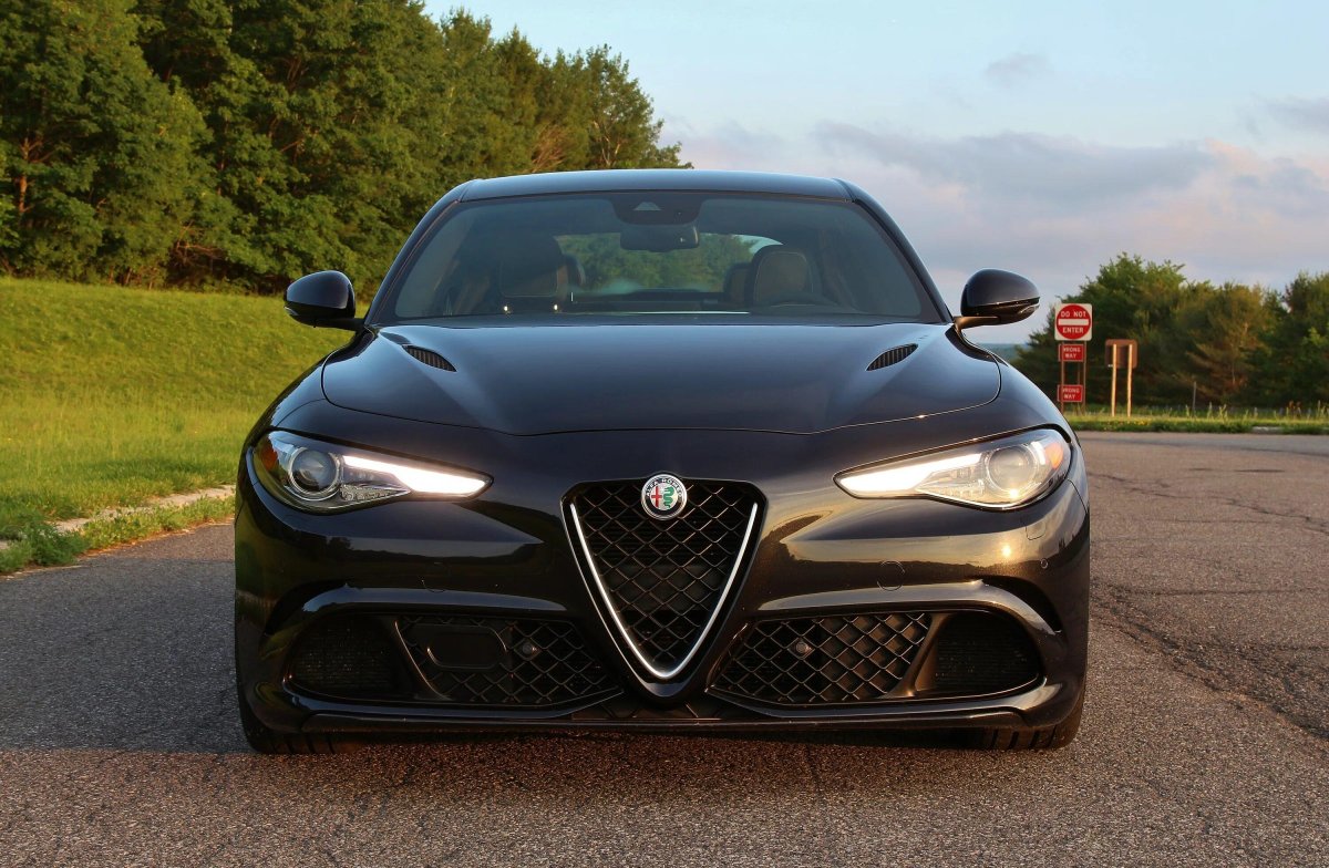 Alfa Romeo Giulia Квадрифолио