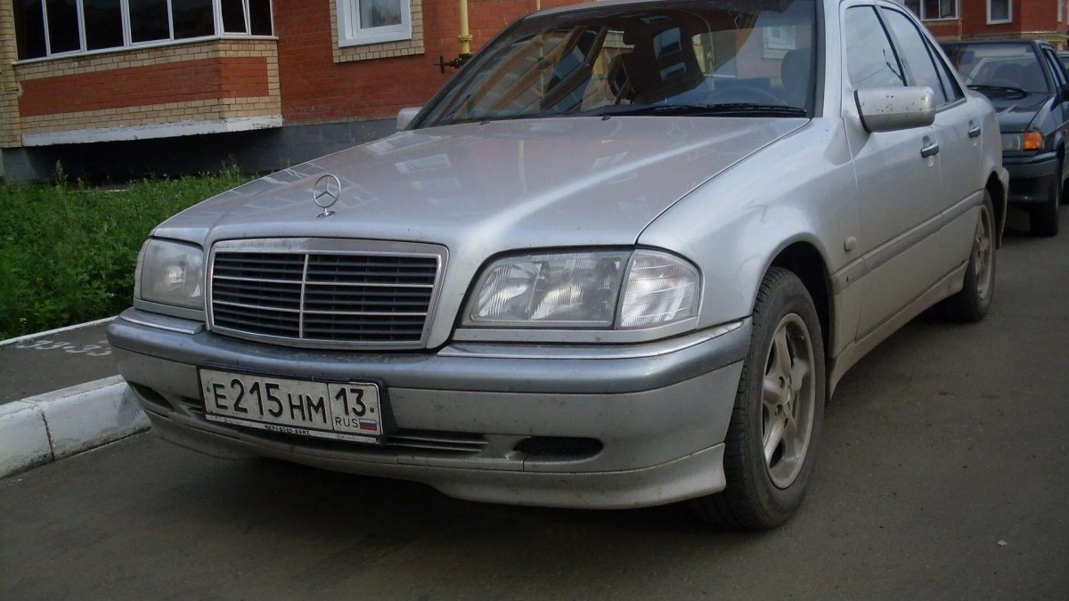 Мерседес Элегант 1995