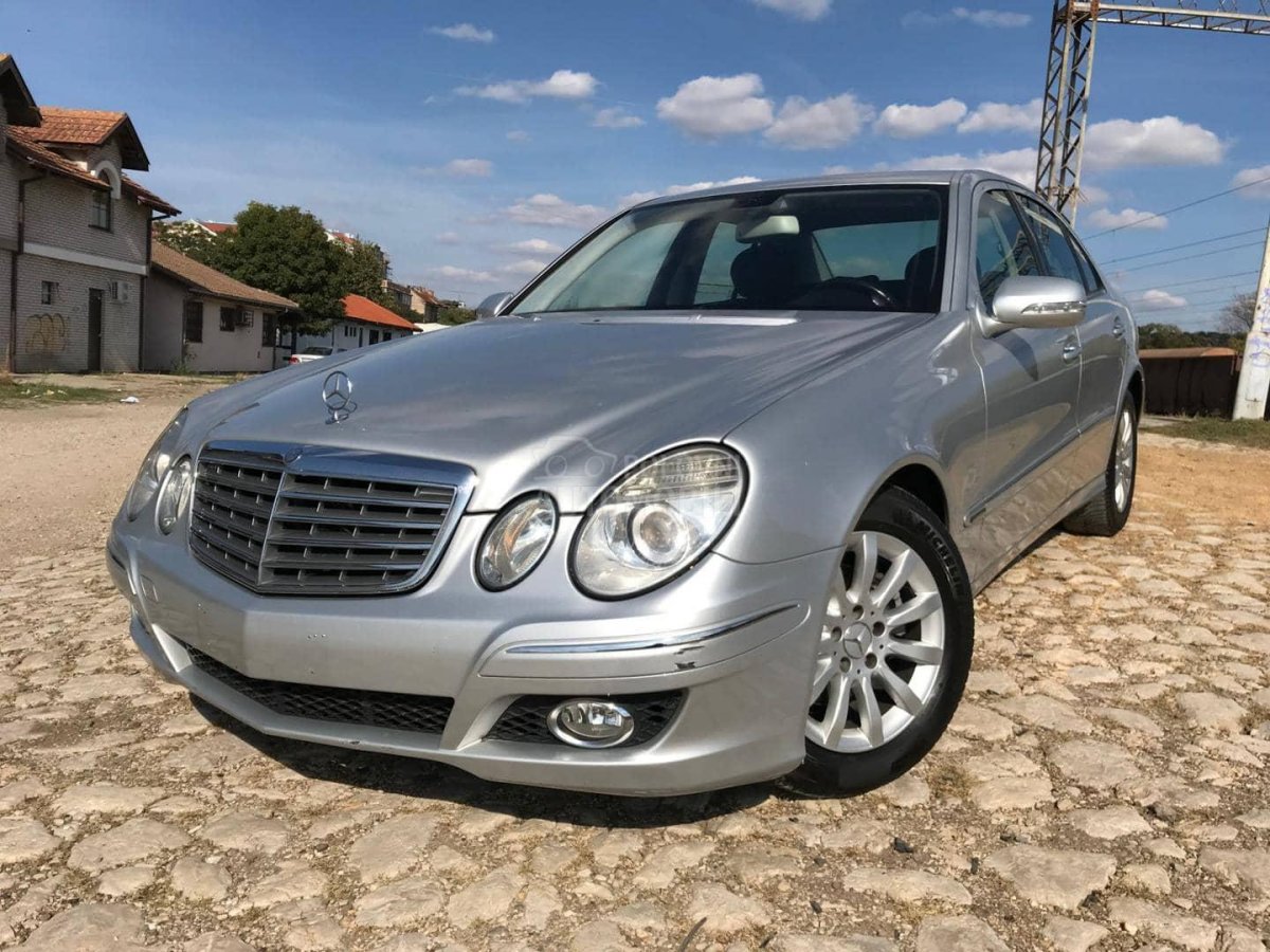 Мерседес w211 e200