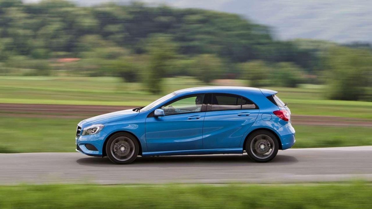 Мерседес хэтчбек трехдверный