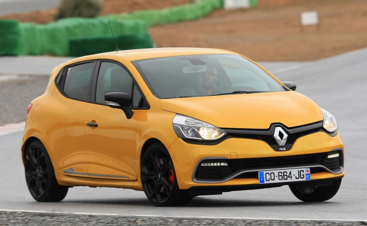 Рено Клио РС 4