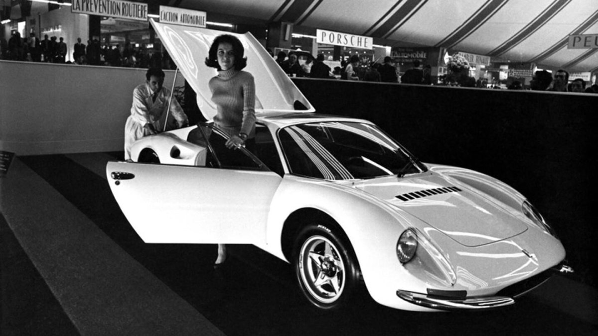 Прототип Пежо от Пининфарина