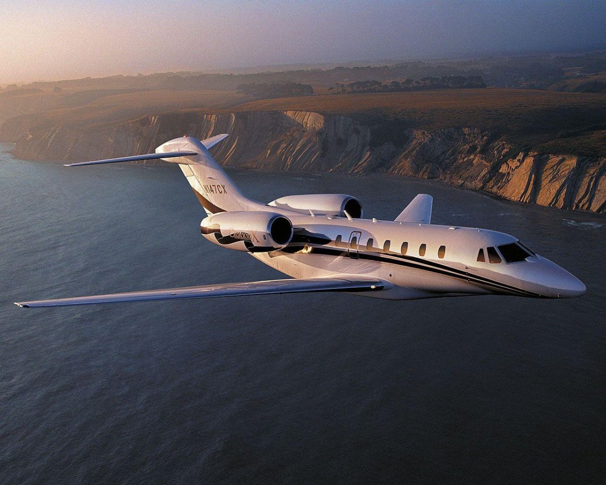 Самолет Bombardier Global 5000