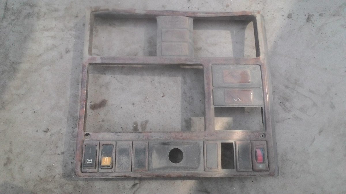 Man f2000 накладка бака