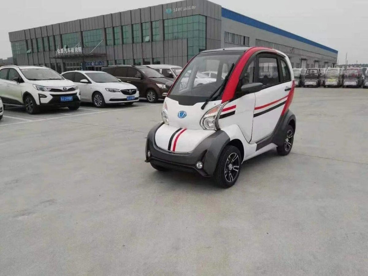 Электромобиль XDEVICE XCAR