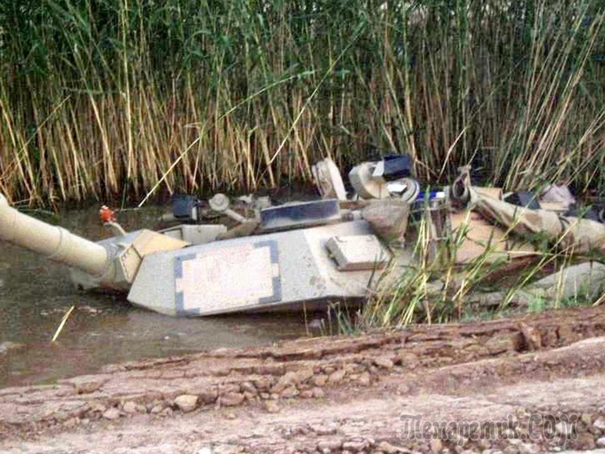 Танк Абрамс в грязи